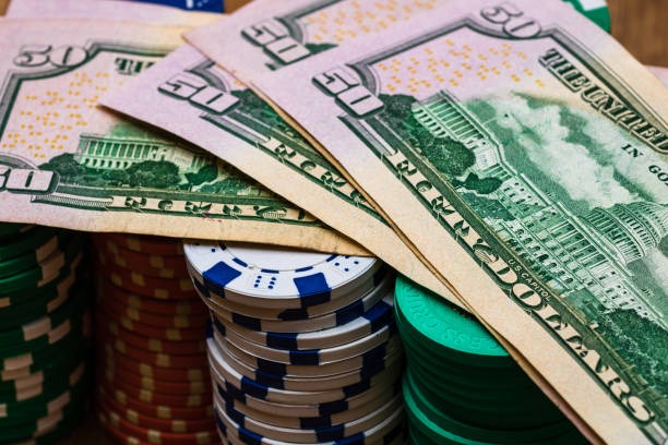 The Dog House slot game interface on login olxtoto with five reels and payline display
